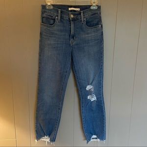 Women’s Levi’s Crop Jeans
